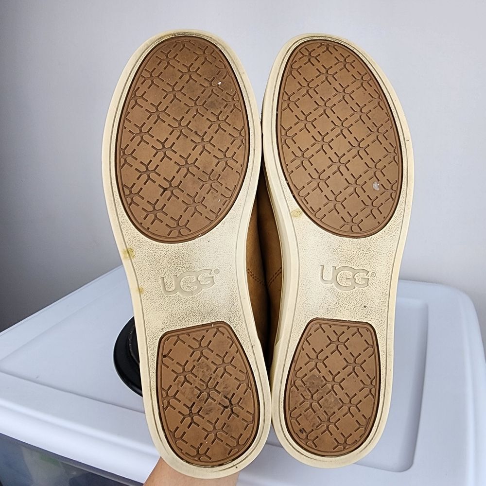 UGG Australia Taya Tan Leather Sneakers Silver Metallic Detail Women's 9.5 - Picture 7 of 10